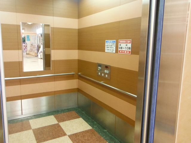 エレベーター