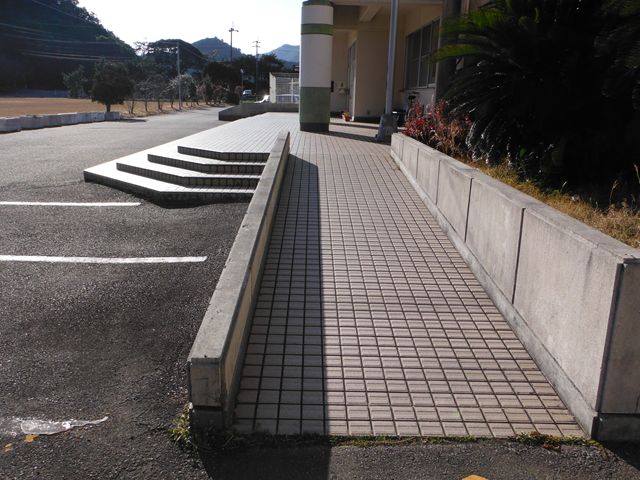 出入口