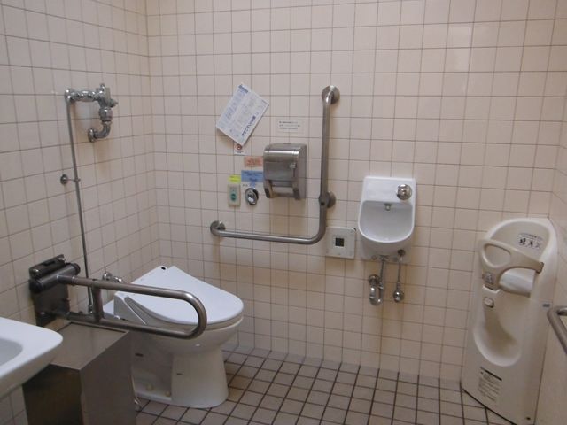 多機能トイレ